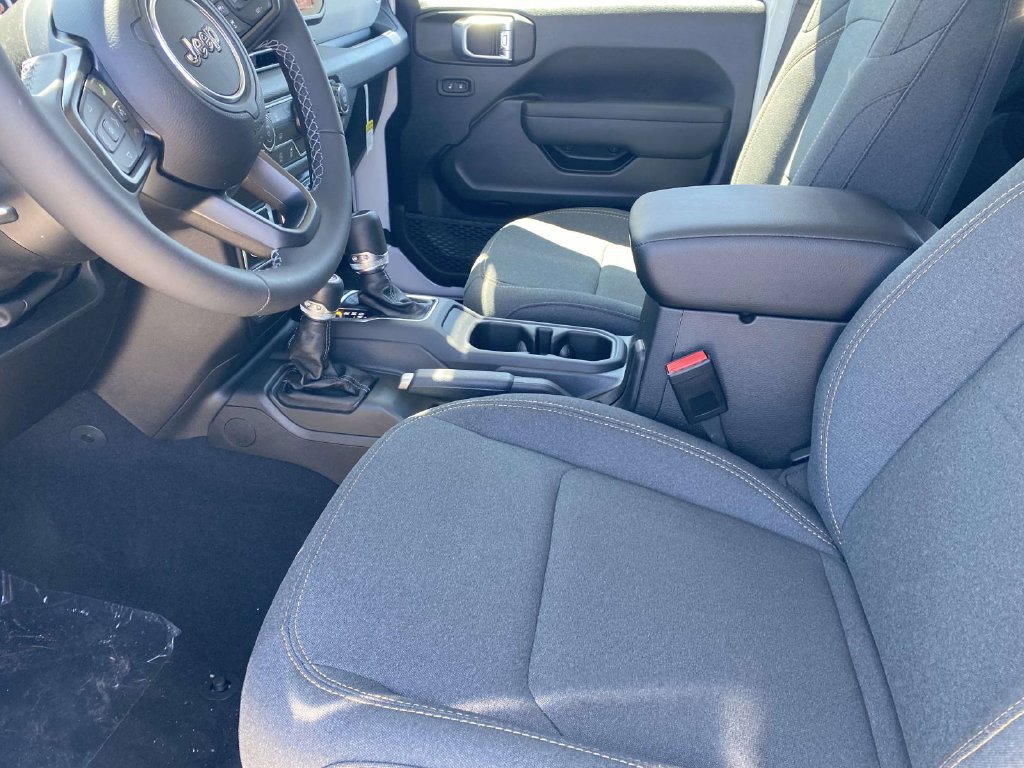 New 2026 Jeep Gladiator Sport AWD/4WD image 40