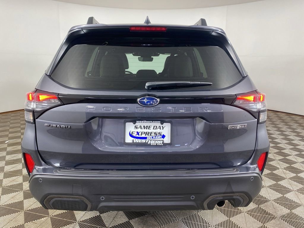 Certified 2025 Subaru Forester Limited image 7