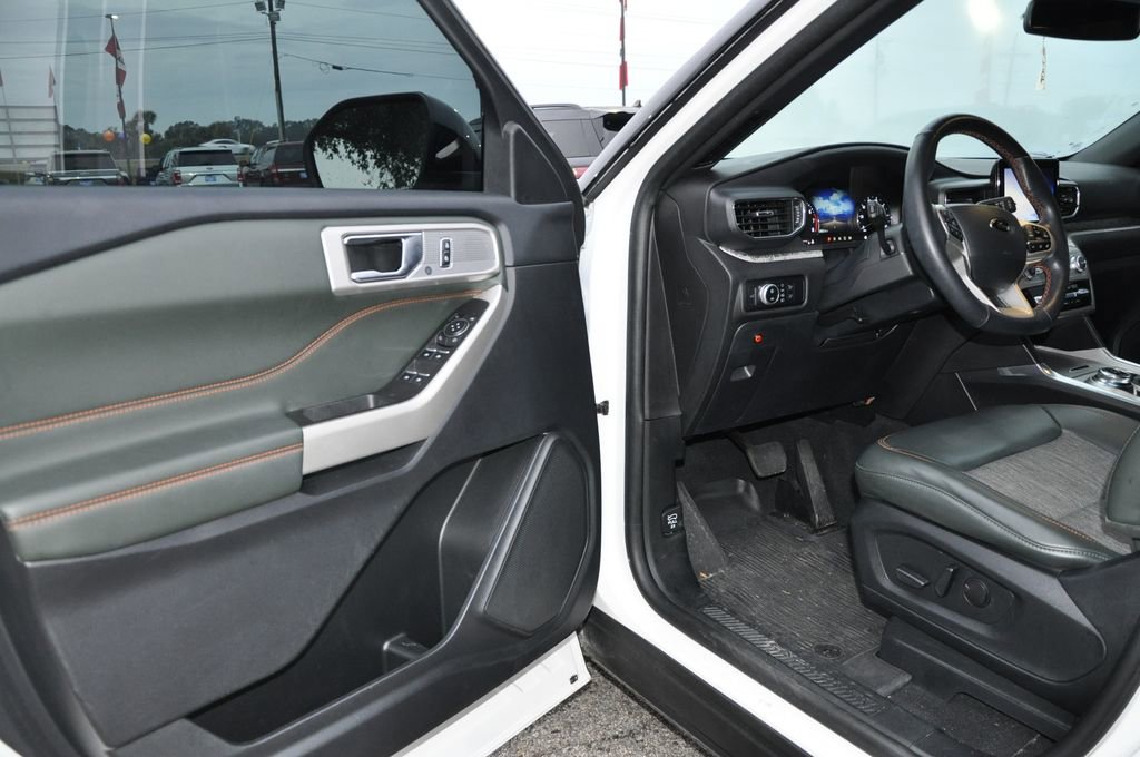 Used 2023 Ford Explorer Timberline w/ Timberline Technology Package image 11