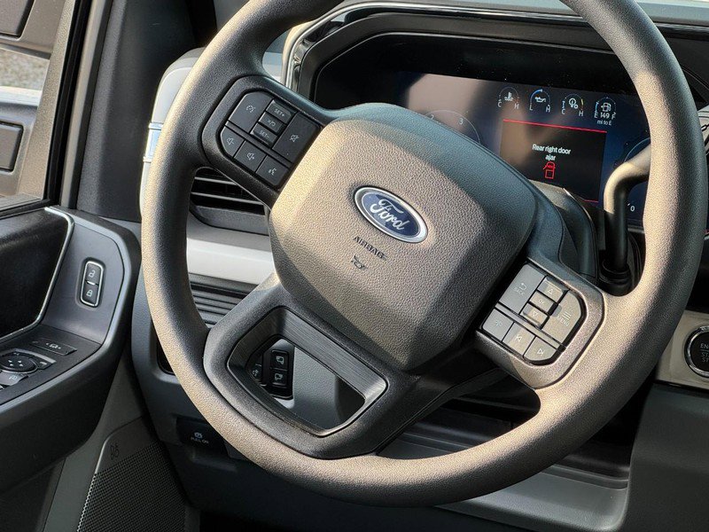 New 2026 Ford F350 XLT w/ XLT Premium Package image 8
