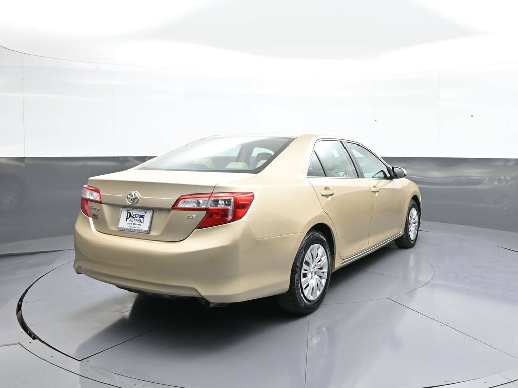 Used 2012 Toyota Camry LE FWD image 6