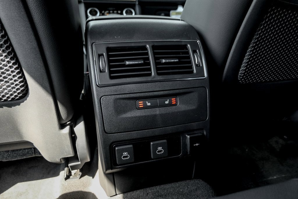 Used 2025 Jaguar F-PACE R-Dynamic S image 16