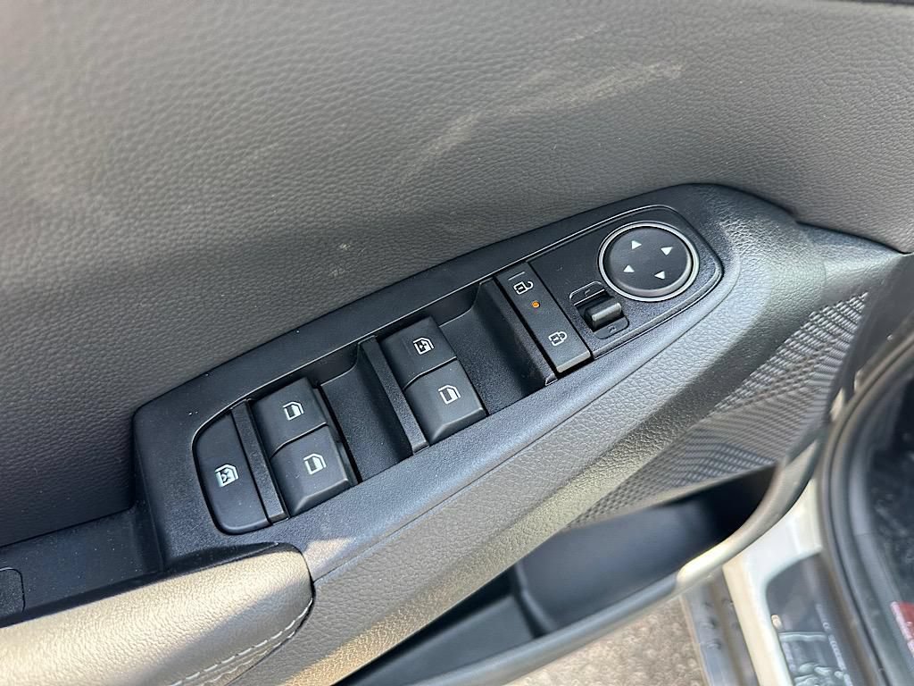 New 2025 Kia Seltos S AWD/4WD image 17