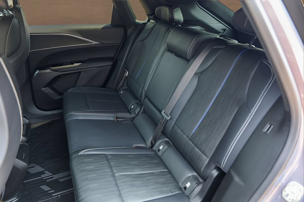 Certified 2024 Cadillac Lyriq Sport AWD/4WD image 21