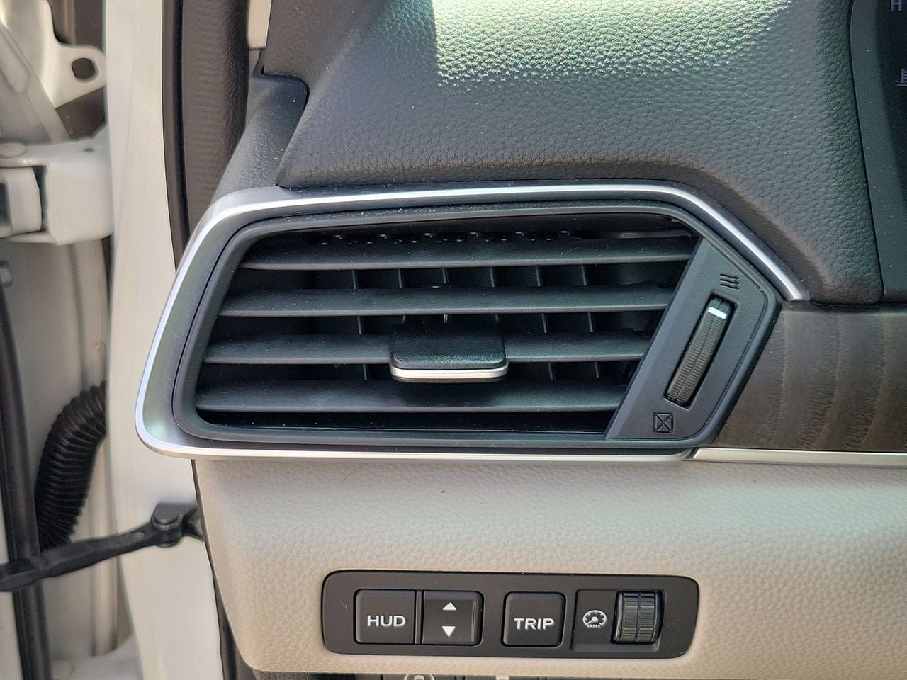 Used 2018 Honda Accord Touring image 33