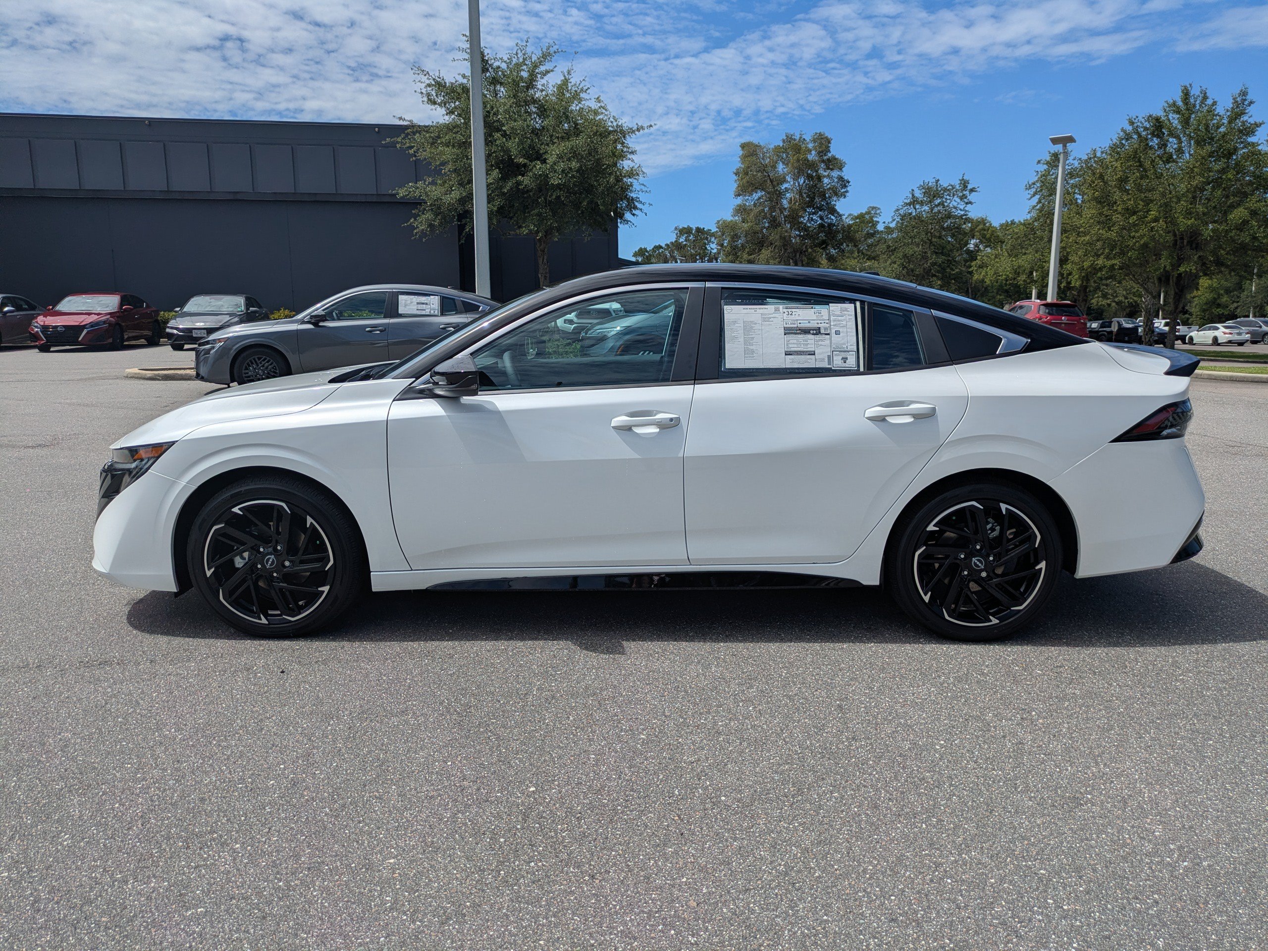 New 2026 Nissan Sentra SR w/ Floor Mat Package FWD image 7
