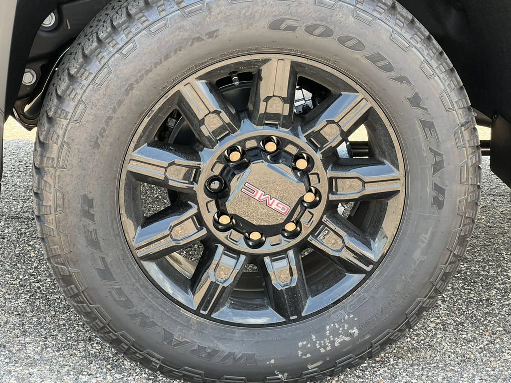 New 2026 GMC Sierra 2500 AT4 w/ AT4 Premium Plus Package AWD/4WD image 11