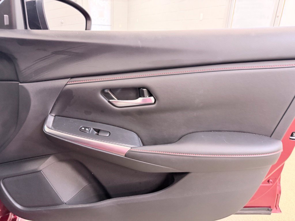 Used 2024 Nissan Sentra SR FWD image 34