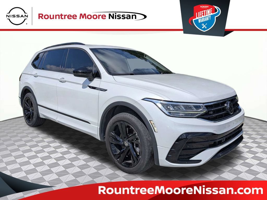 Used 2023 Volkswagen Tiguan SE R-Line FWD image 1