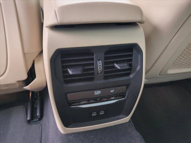 Used 2022 BMW 430i Coupe w/ Convenience Package image 17