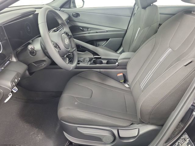 Certified 2025 Hyundai Elantra SEL image 15