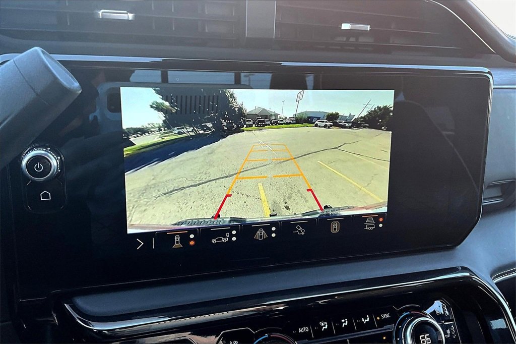 Used 2024 GMC Sierra 2500 AT4X w/ AT4X AEV Edition image 22