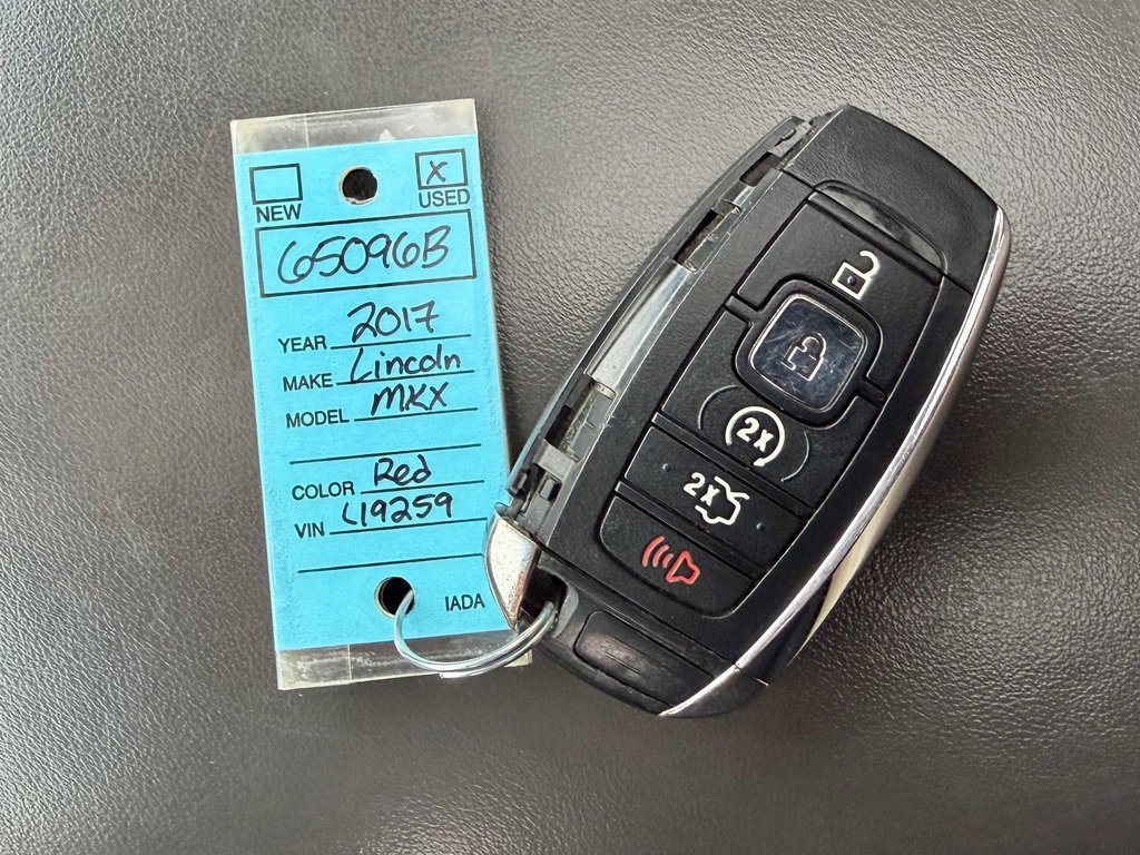 Used 2017 Lincoln MKX Reserve w/ Driver Assistance Package image 36