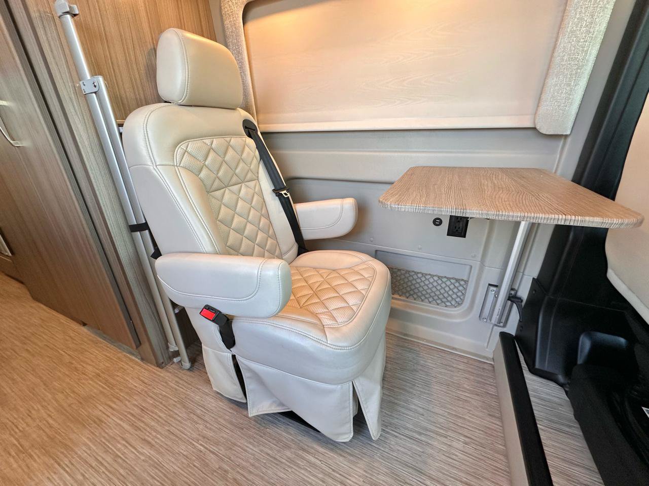 Used 2023 RAM ProMaster 3500 w/ Premium Convenience Group (B) FWD image 91