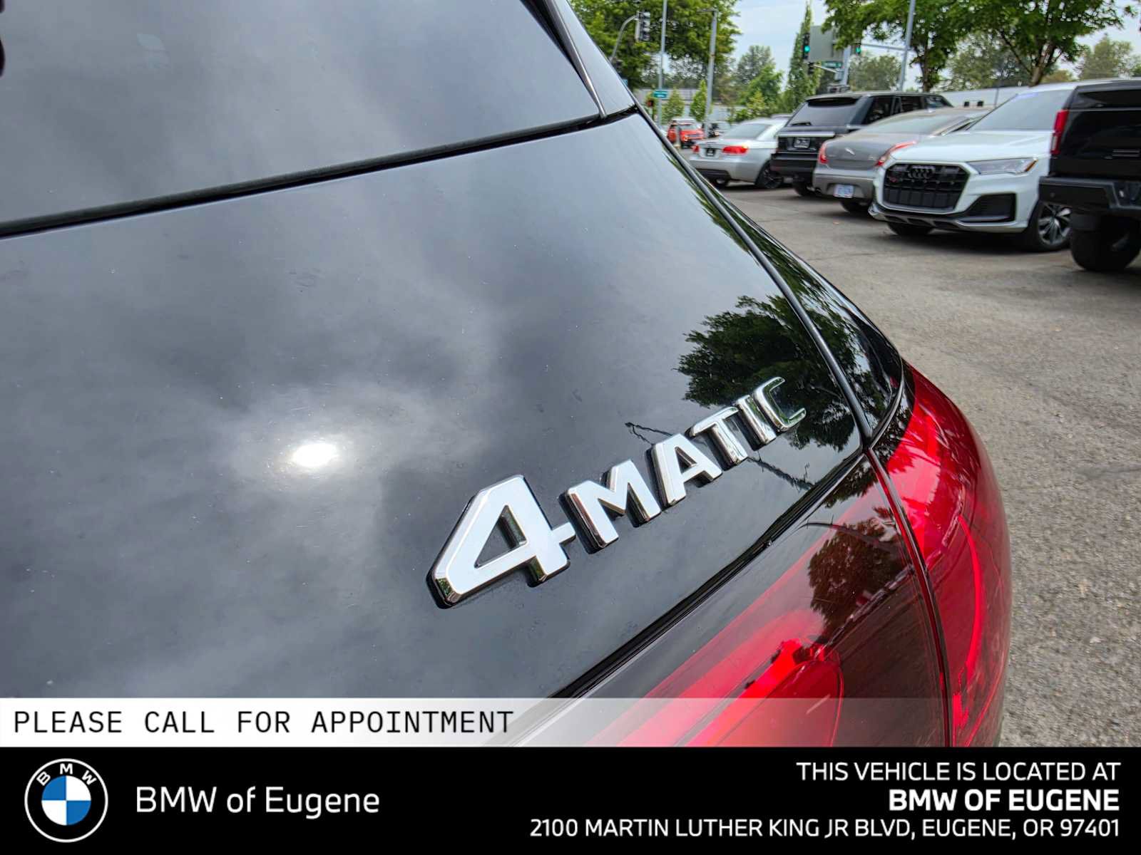 Used 2024 Mercedes-Benz GLC 300 4MATIC image 17