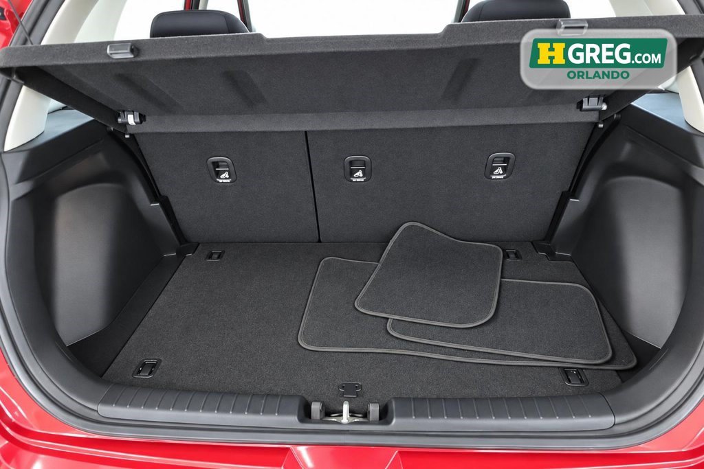 Used 2021 Hyundai Venue SE FWD image 13