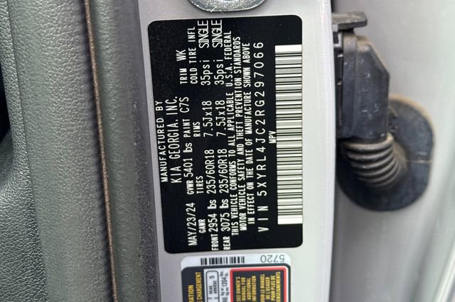 Certified 2024 Kia Sorento S w/ Panoramic Sunroof Package image 39