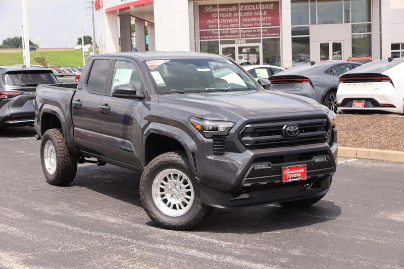 New 2025 Toyota Tacoma SR5 image 2