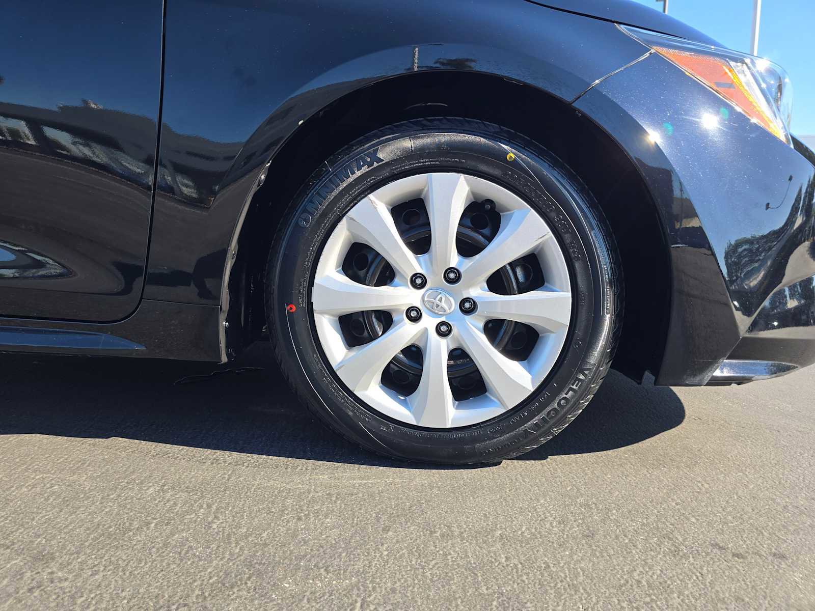 Certified 2025 Toyota Corolla LE image 9