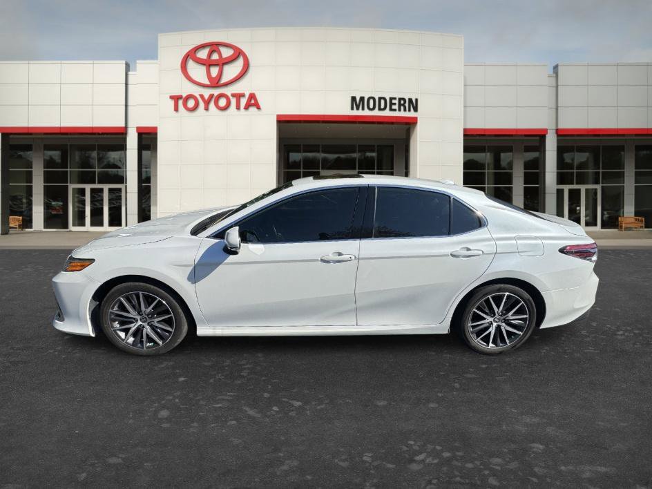 Used 2023 Toyota Camry XLE w/ Navigation Package FWD image 18