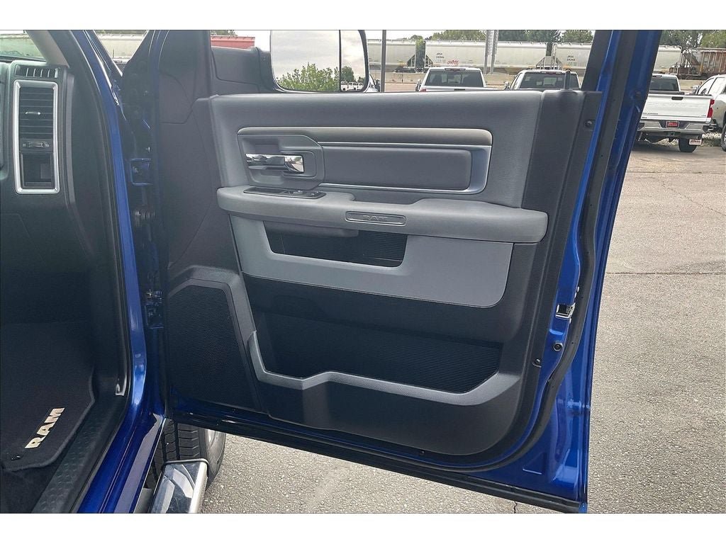 Used 2014 RAM 2500 Big Horn AWD/4WD image 25