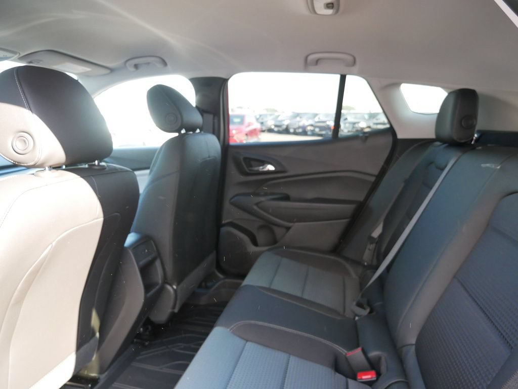 New 2026 Chevrolet Trax LT w/ Driver Confidence Package FWD image 17