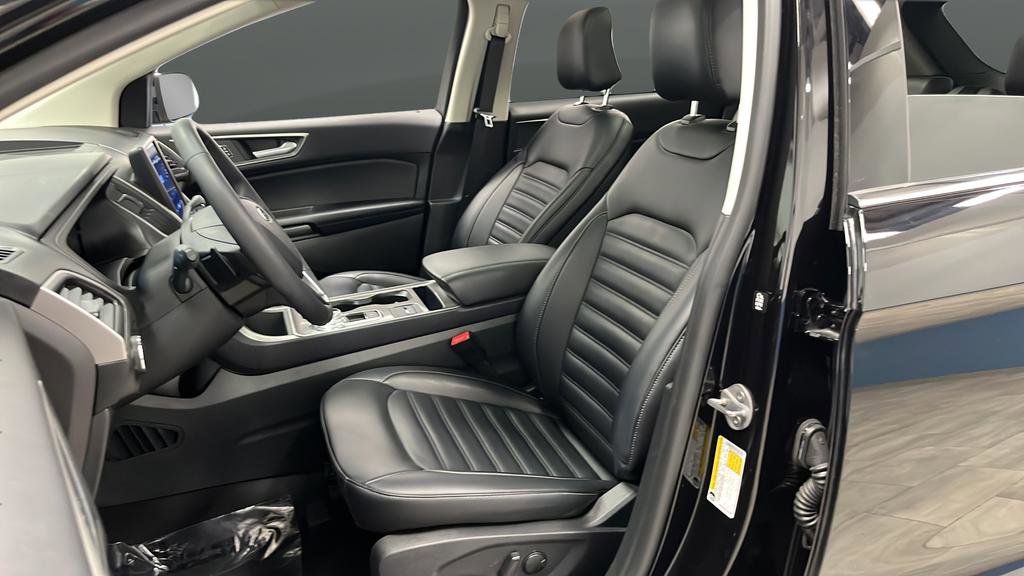 Used 2024 Ford Edge SEL w/ Convenience Package AWD/4WD image 9