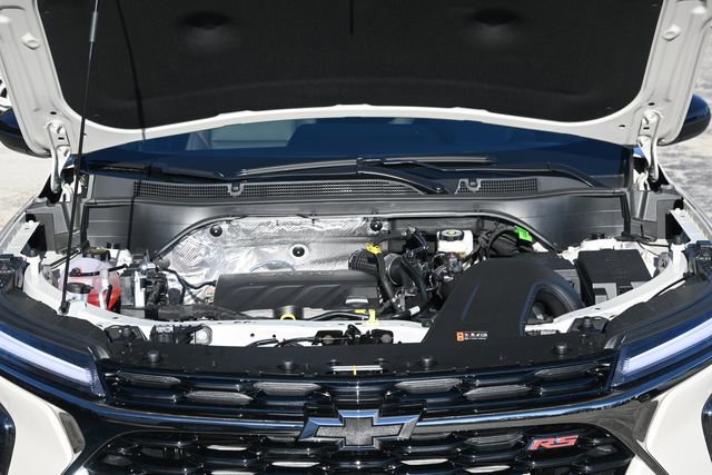 New 2026 Chevrolet Trax RS w/ Sunroof Package image 22