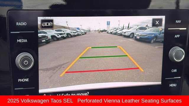 Used 2025 Volkswagen Taos SEL image 16