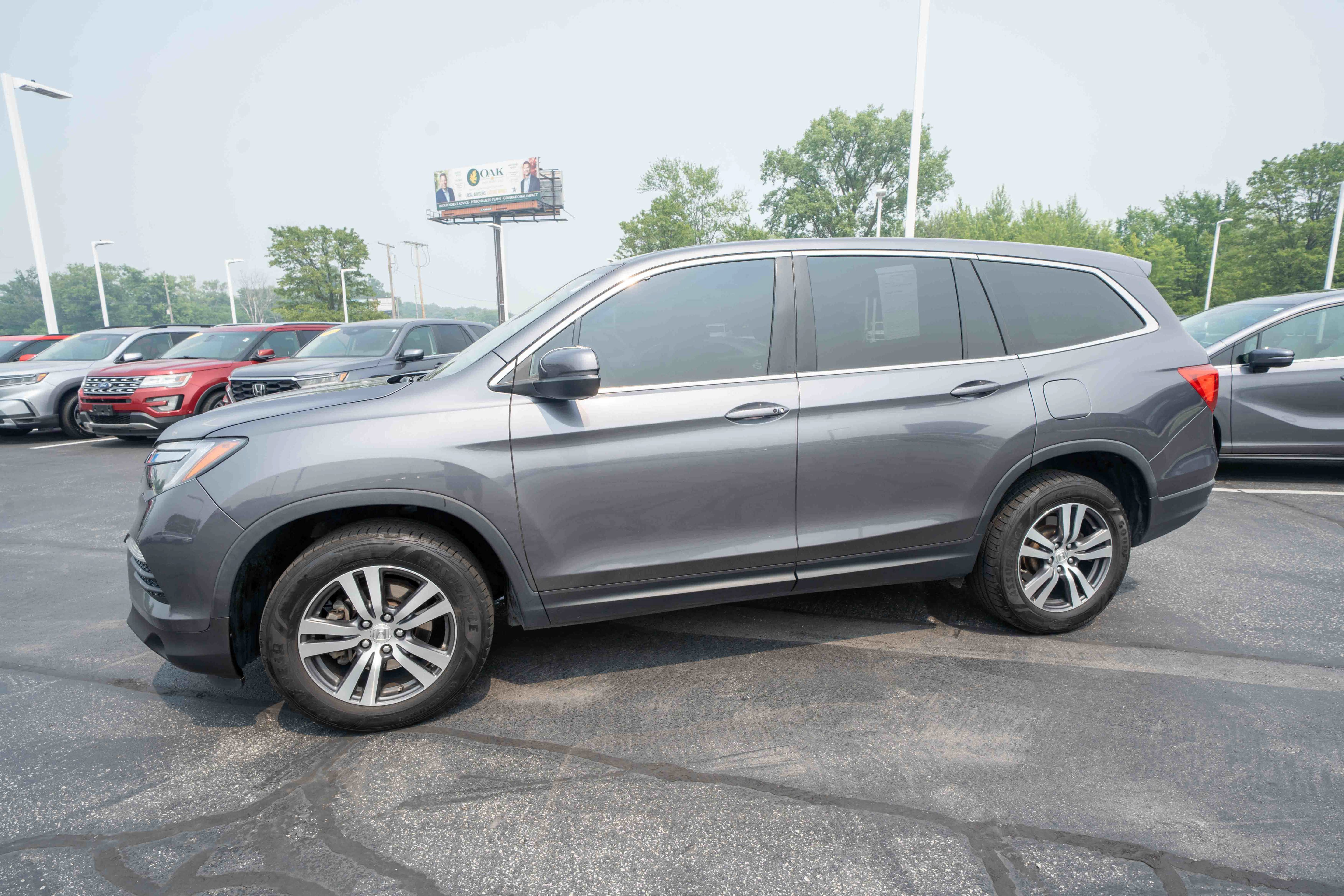 Used 2017 Honda Pilot EX-L image 3