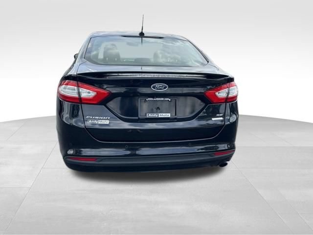 Used 2016 Ford Fusion SE FWD image 6