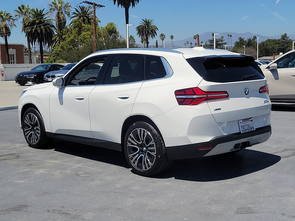 Used 2026 BMW X3 xDrive30i w/ Convenience Package AWD/4WD image 2