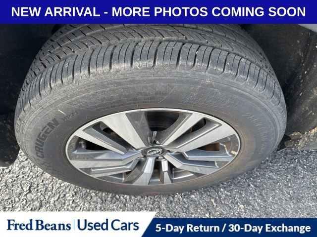 Used 2024 Nissan Pathfinder SL image 10