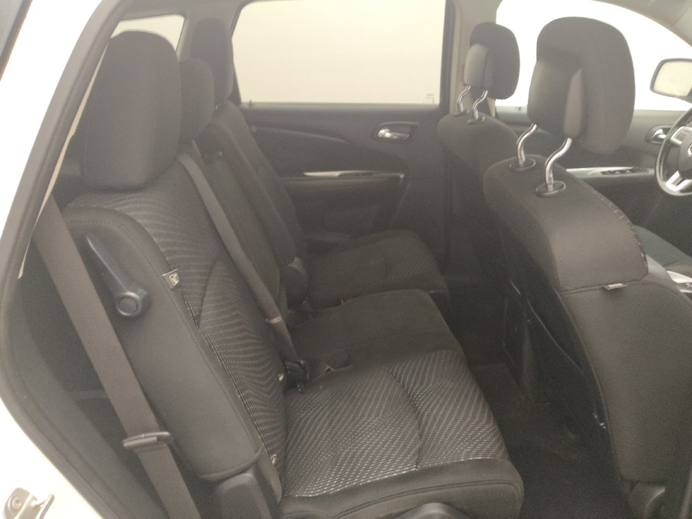 Used 2020 Dodge Journey SE w/ SE Popular Equipment Group FWD image 19