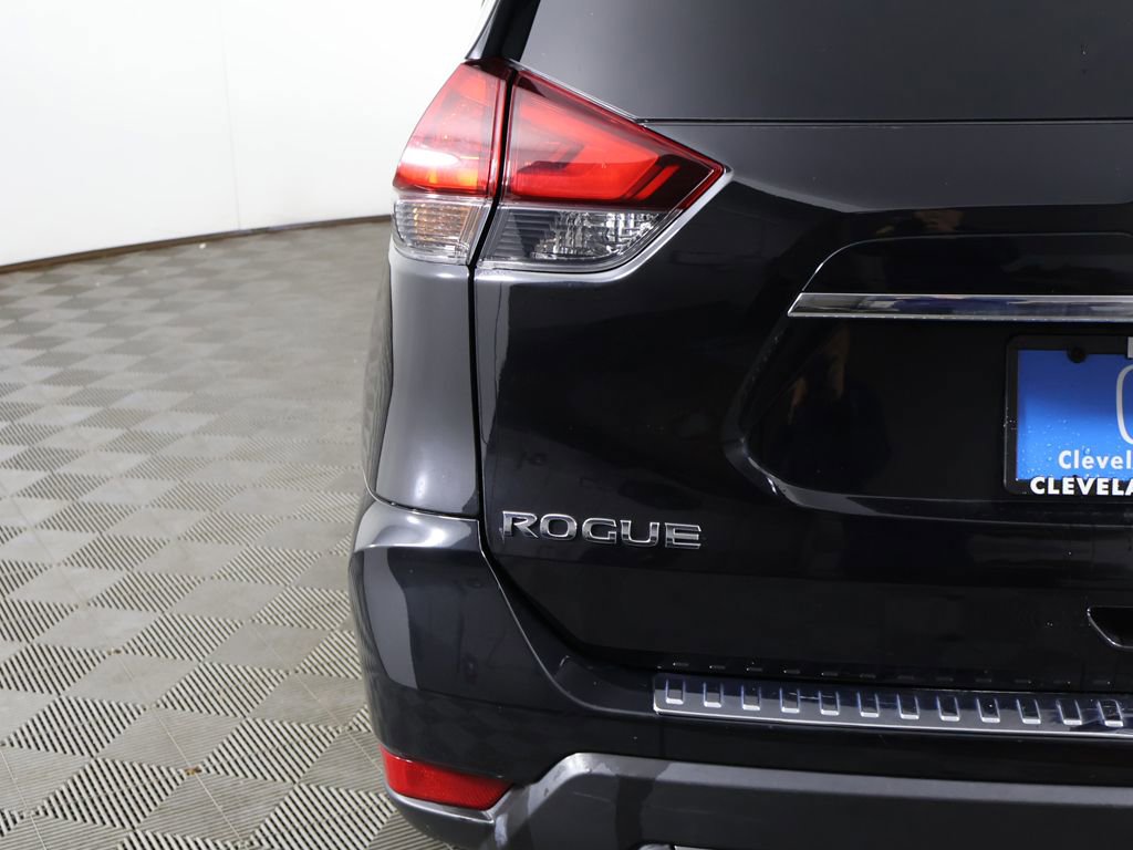 Used 2018 Nissan Rogue SL w/ Premium Package AWD/4WD image 17