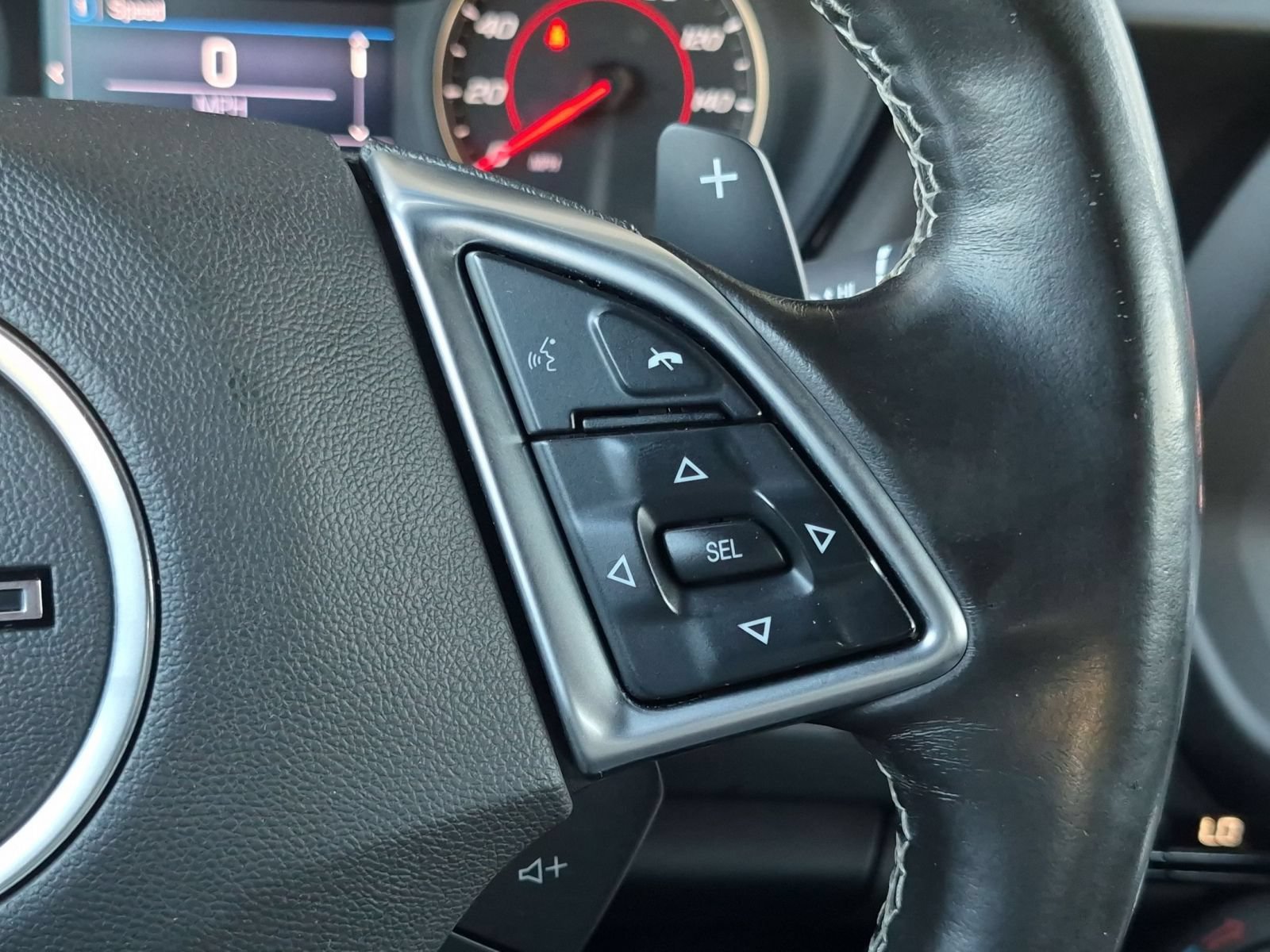 Used 2020 Chevrolet Camaro LT RWD image 14