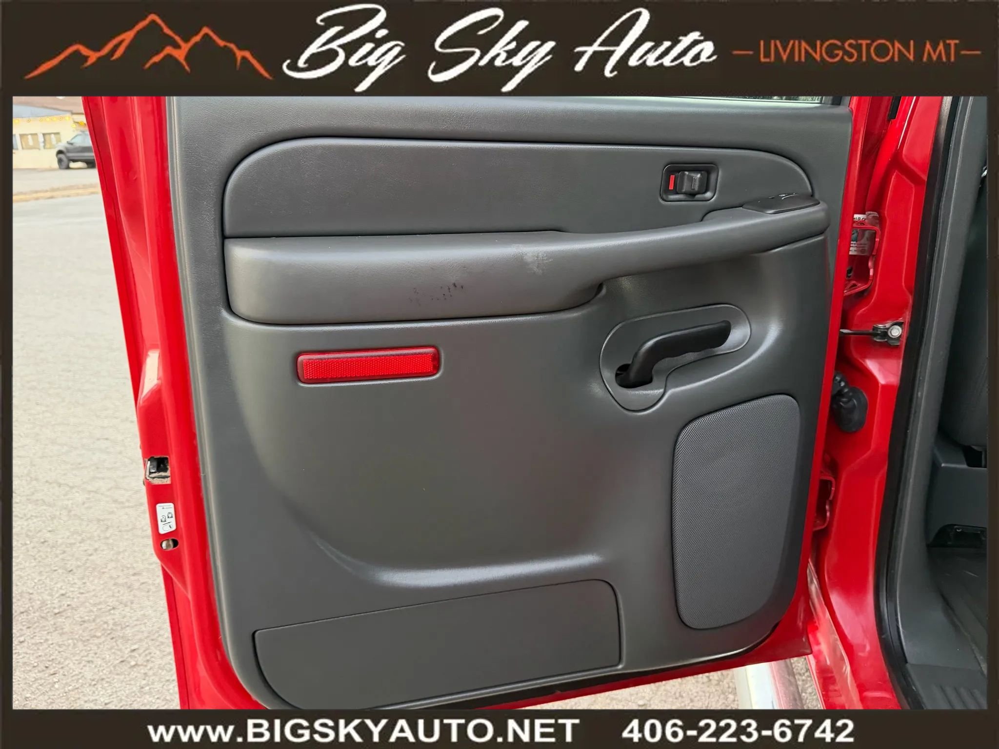 Used 2007 Chevrolet Silverado 2500 LT w/ Heavy-Duty Power Package image 17