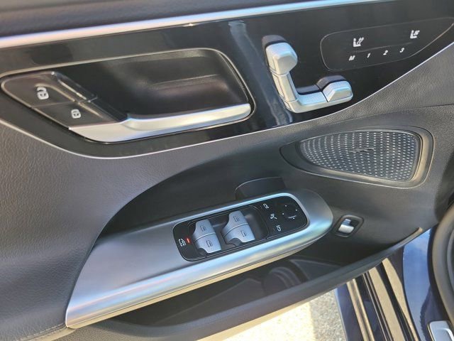 Used 2023 Mercedes-Benz C 300 4MATIC Sedan image 22