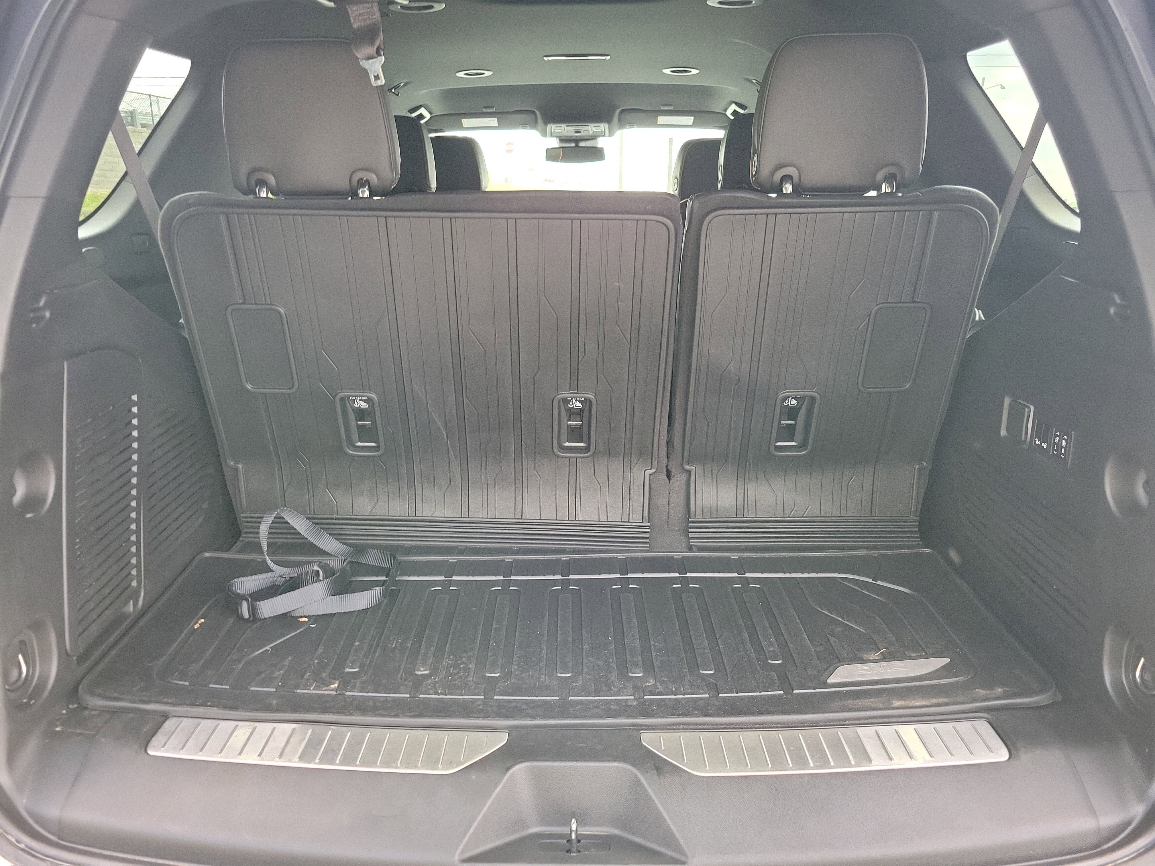 Used 2023 GMC Yukon AT4 image 26