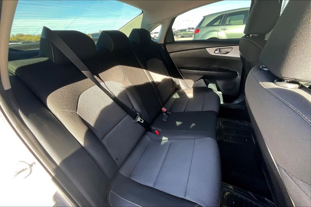Used 2024 Kia Forte LXS image 33