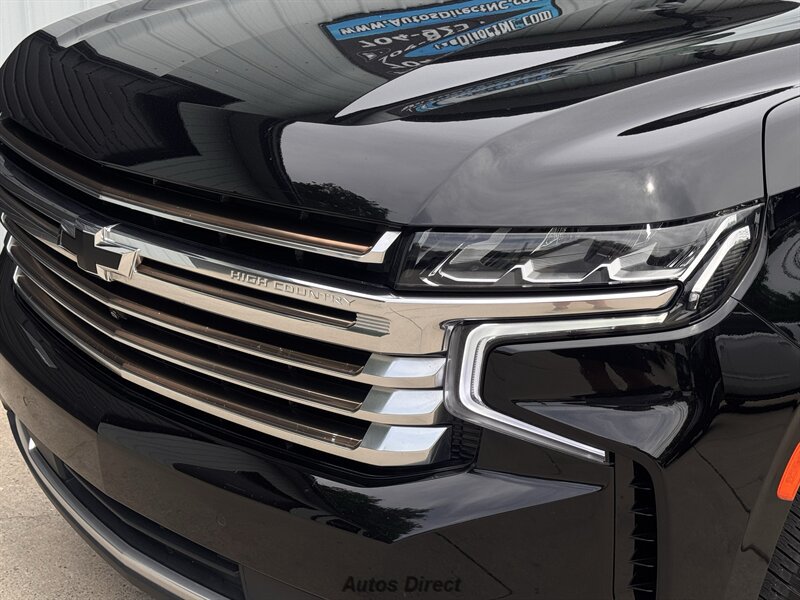 Used 2021 Chevrolet Tahoe High Country w/ Premium Package AWD/4WD image 2