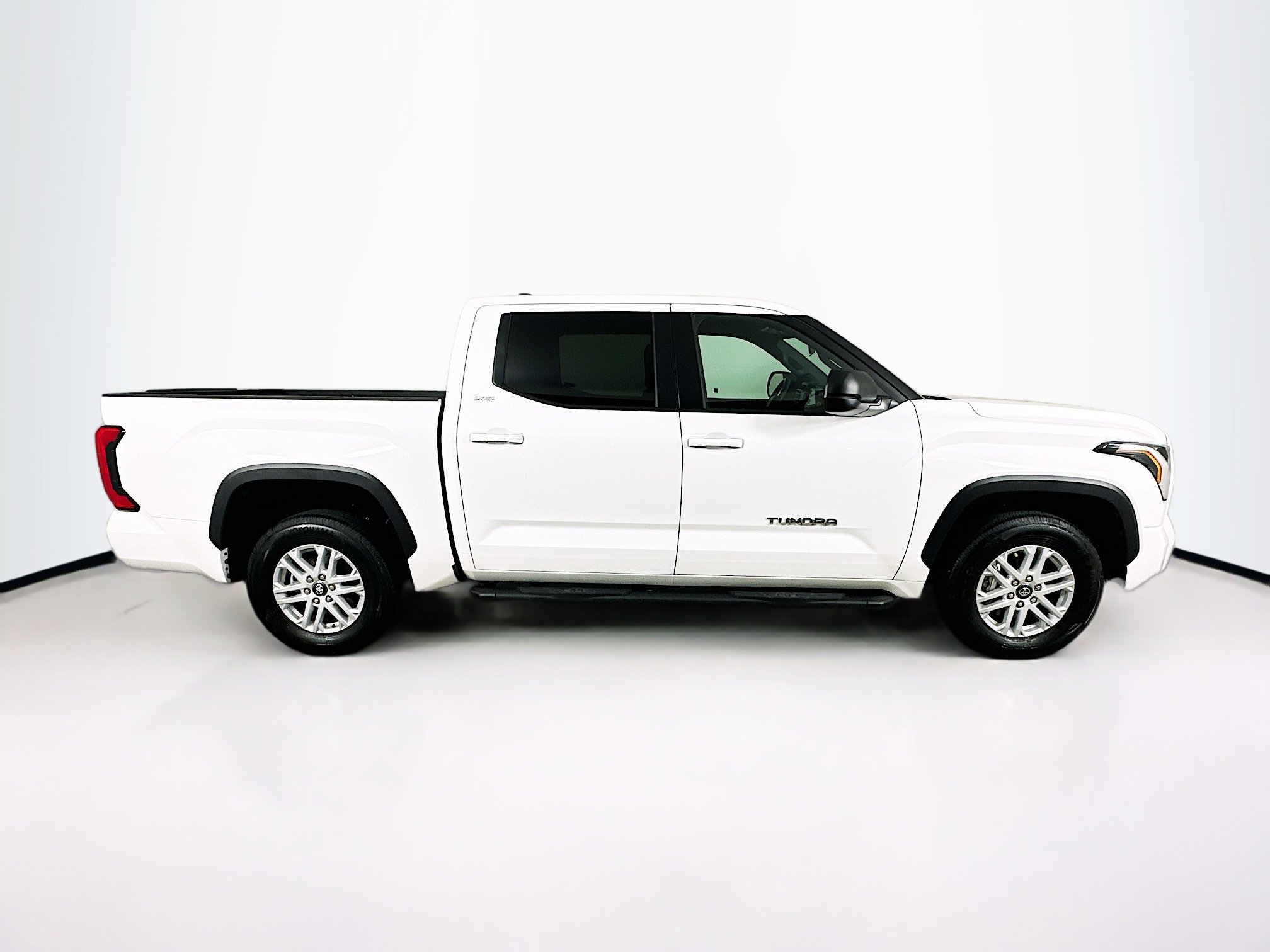 Used 2025 Toyota Tundra SR5 w/ SR5 Premium Package image 10