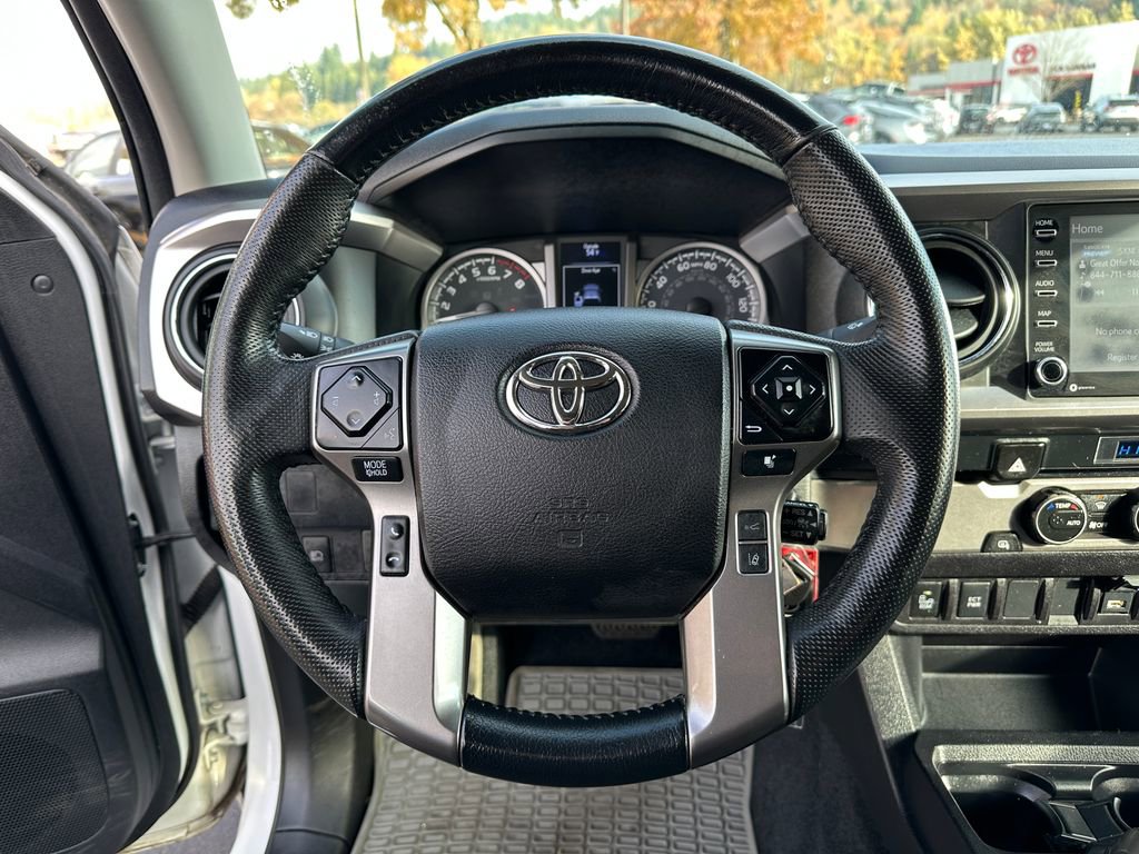 Used 2022 Toyota Tacoma SR5 image 18