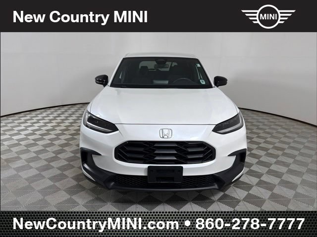 Used 2023 Honda HR-V Sport image 2