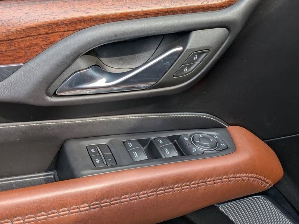 Used 2023 GMC Yukon XL Denali Ultimate image 14