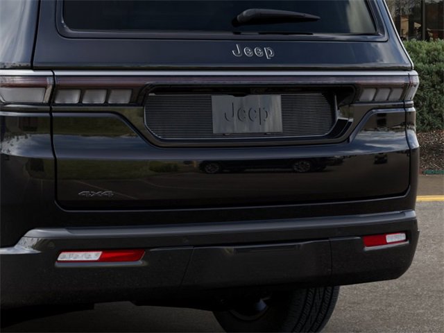 New 2026 Jeep Grand Wagoneer 4WD image 13