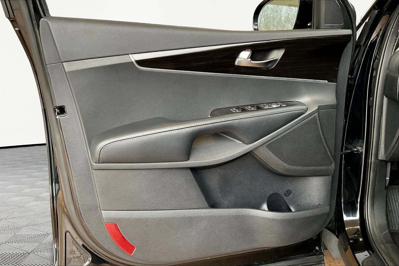 Used 2020 Kia Sorento S image 20