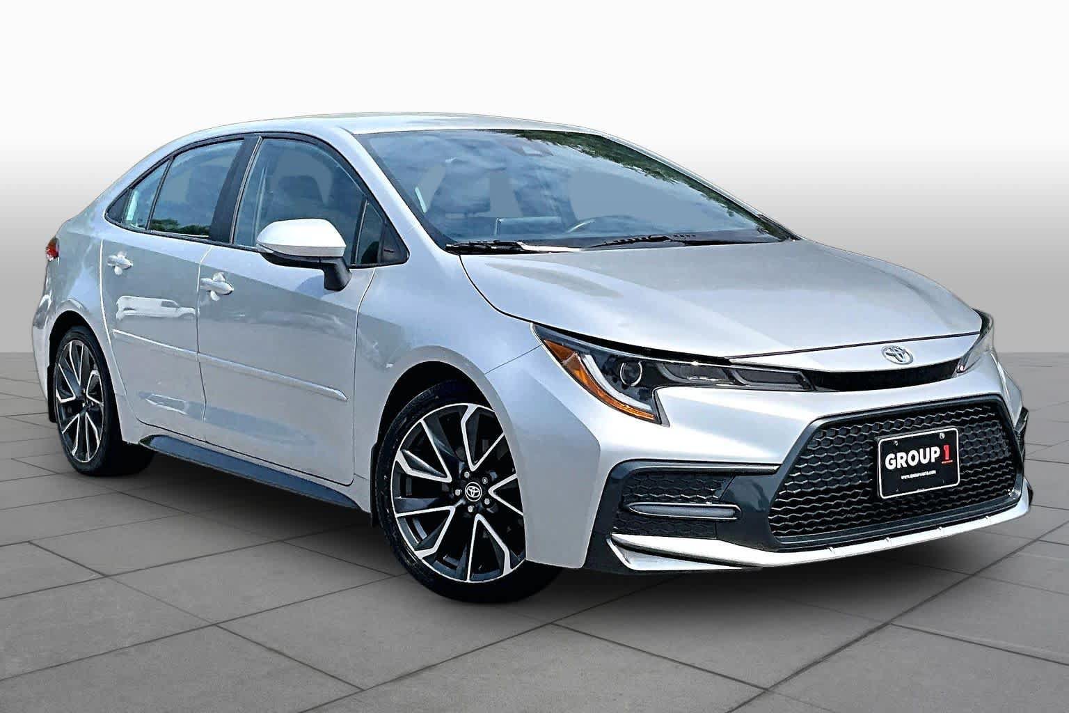 Used 2021 Toyota Corolla SE w/ Carpet Mat Package (TMS) FWD image 3