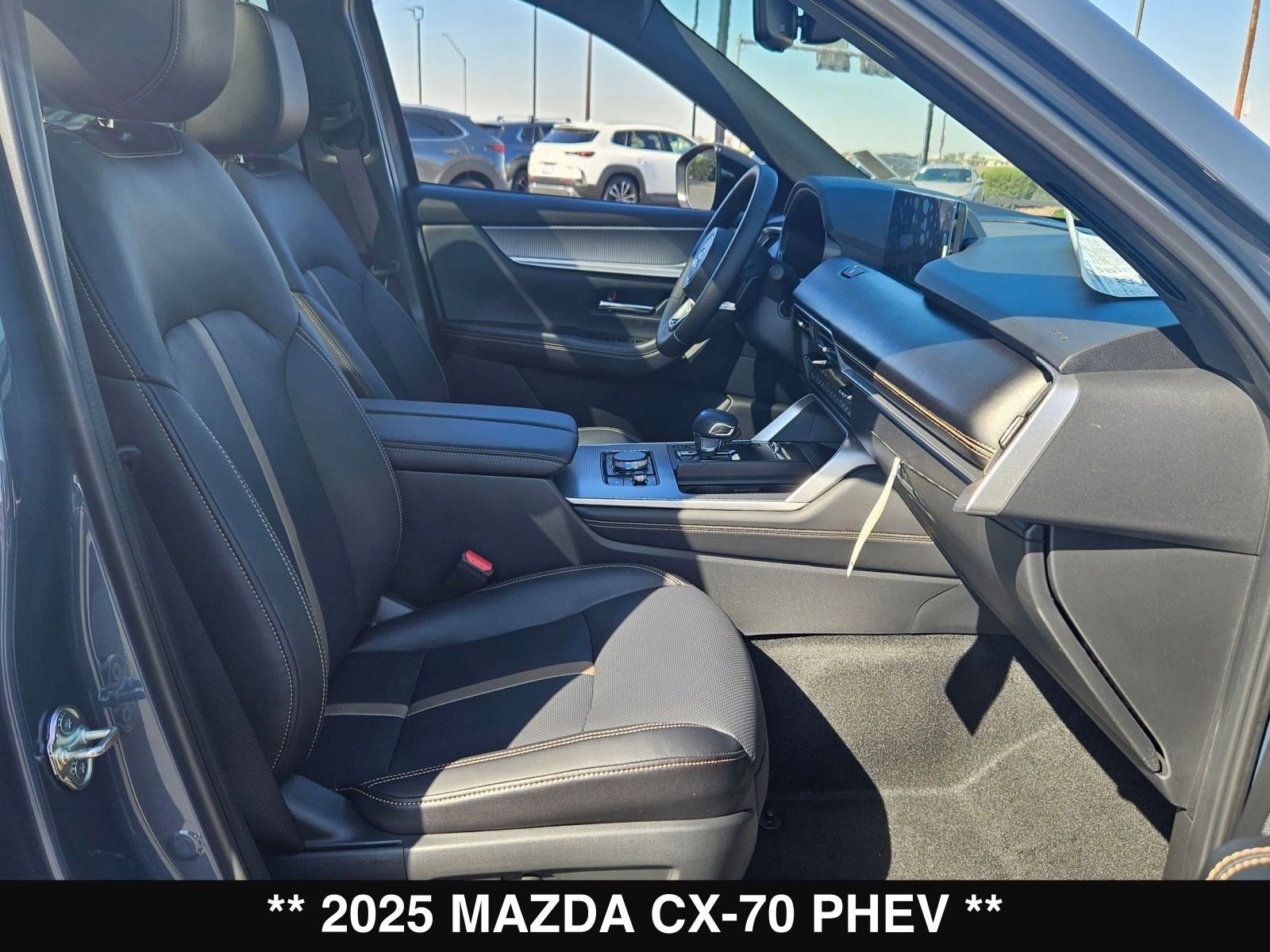 New 2025 MAZDA CX-70 Plug-In Hybrid w/ Premium Plus image 26