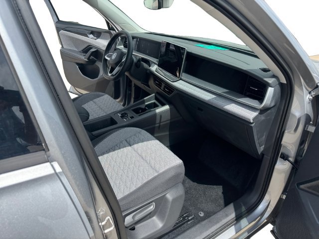 New 2026 Volkswagen Tiguan S FWD image 15
